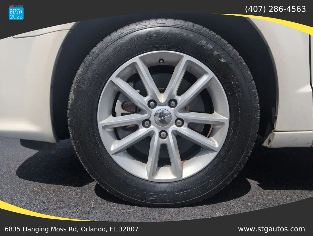 Used 2013 Dodge Grand Caravan SXT w/ Rear Park Assist Pkg FWD image 29
