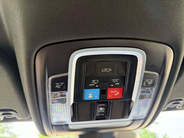 Used 2025 RAM 1500 Laramie w/ Sport Appearance Package AWD/4WD image 31