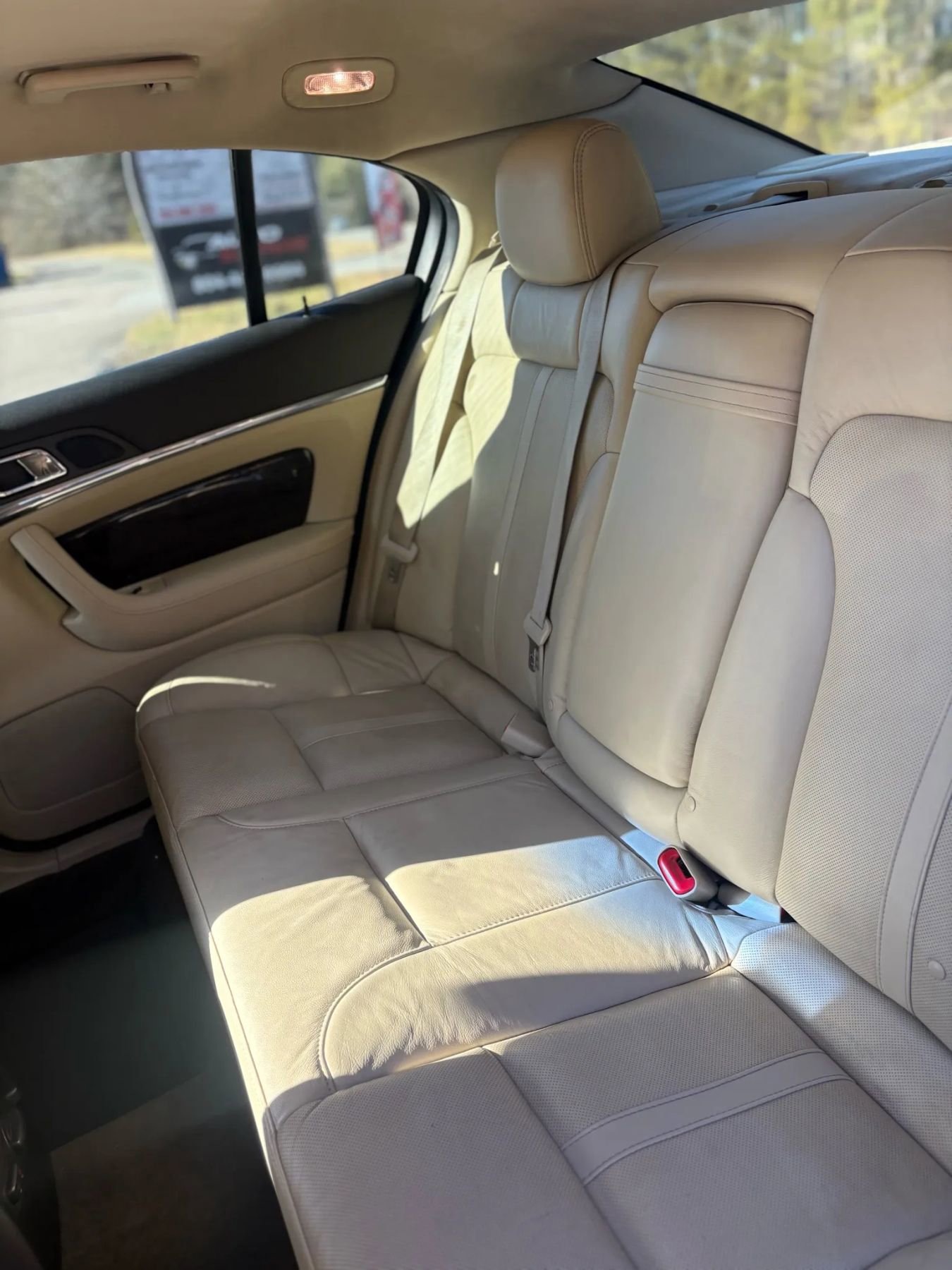 Used 2014 Lincoln MKS w/ Equipment Group 101A image 11