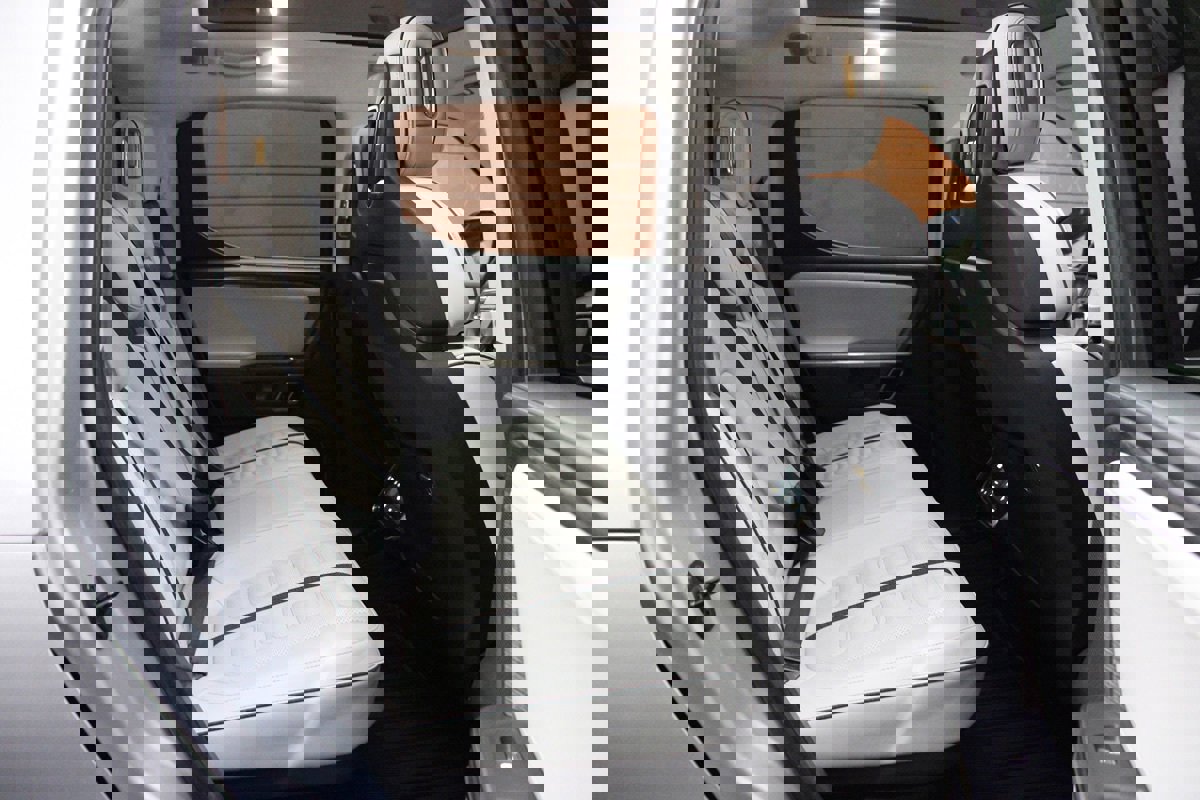 Used 2023 Rivian R1T Adventure image 22