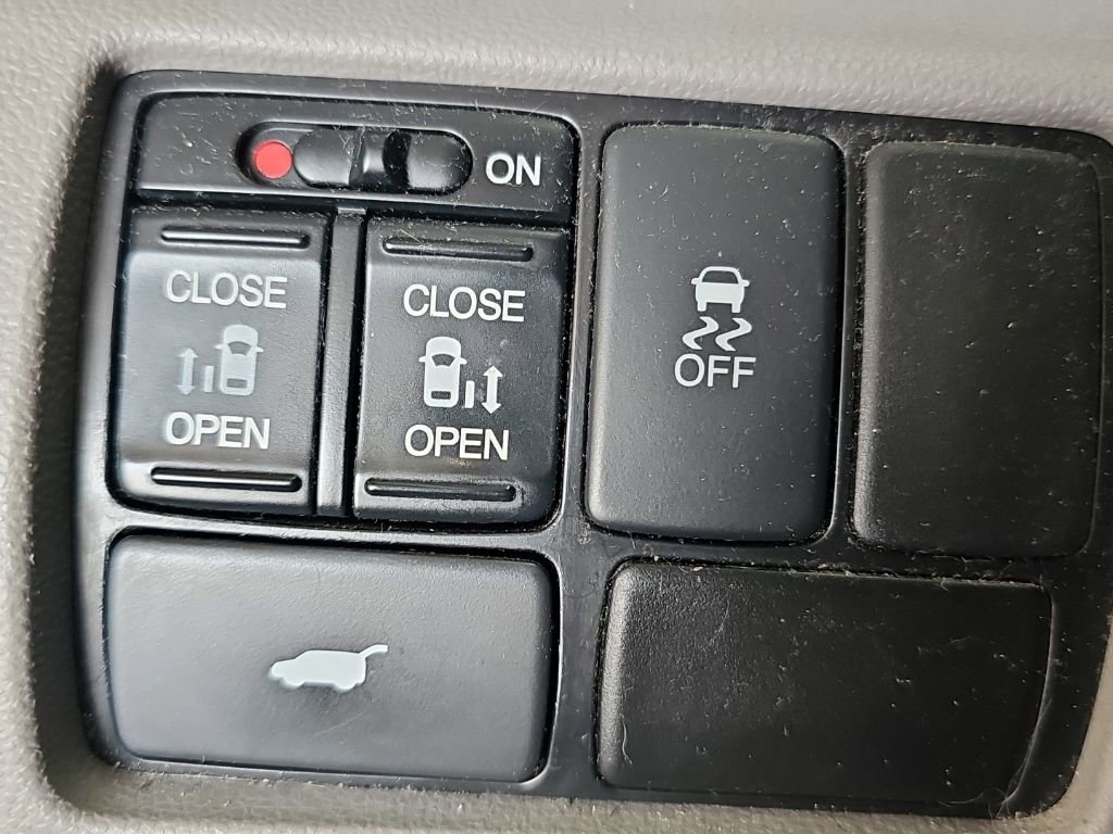 Used 2012 Honda Odyssey EX-L image 16