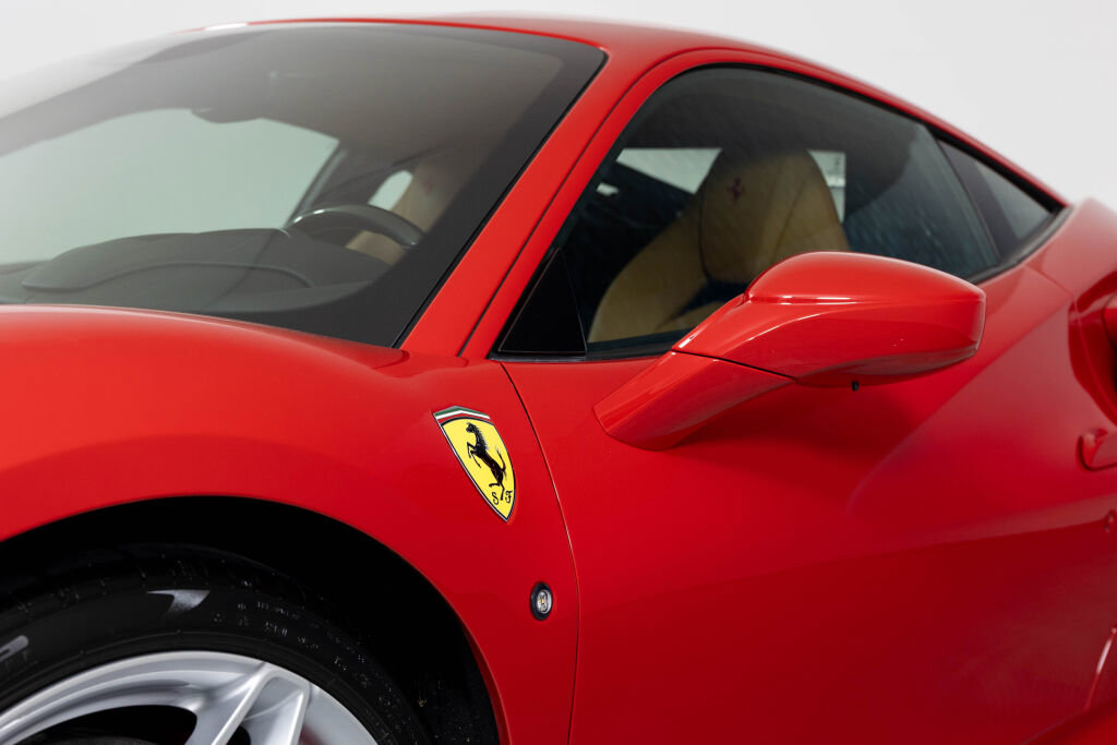 Certified 2020 Ferrari F8 Tributo image 30