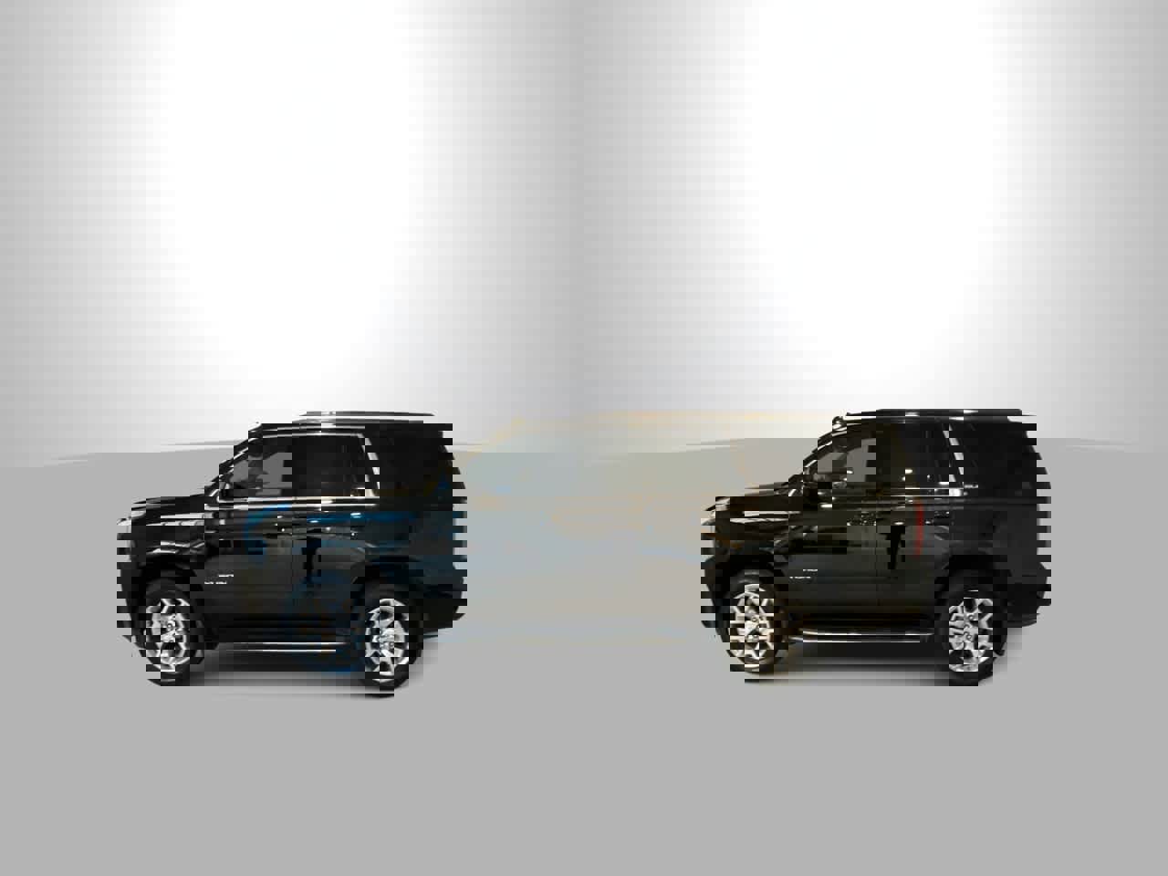 Used 2017 GMC Yukon SLE w/ SLE Value Package image 5