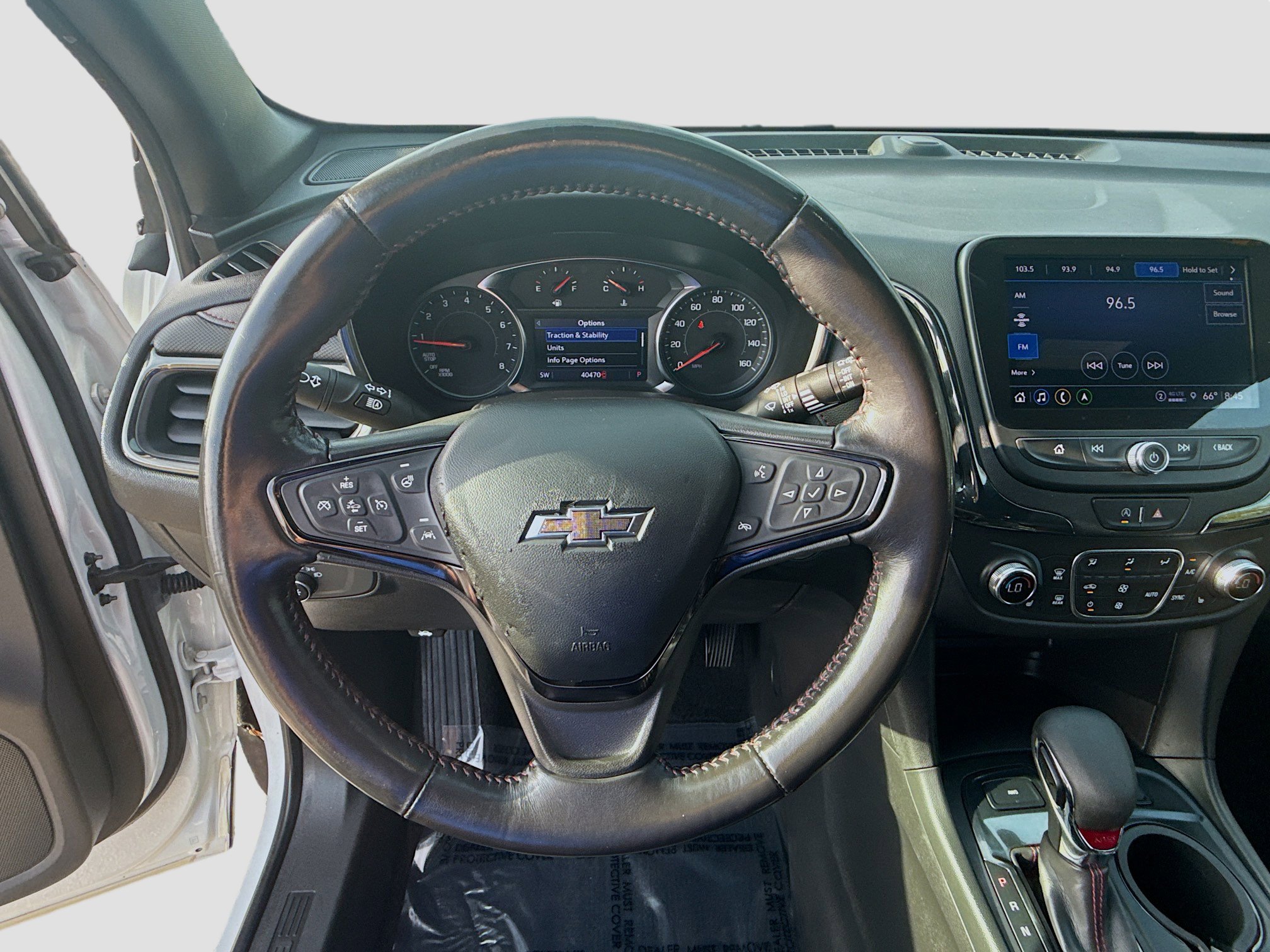 Used 2022 Chevrolet Equinox RS w/ Infotainment Package image 10