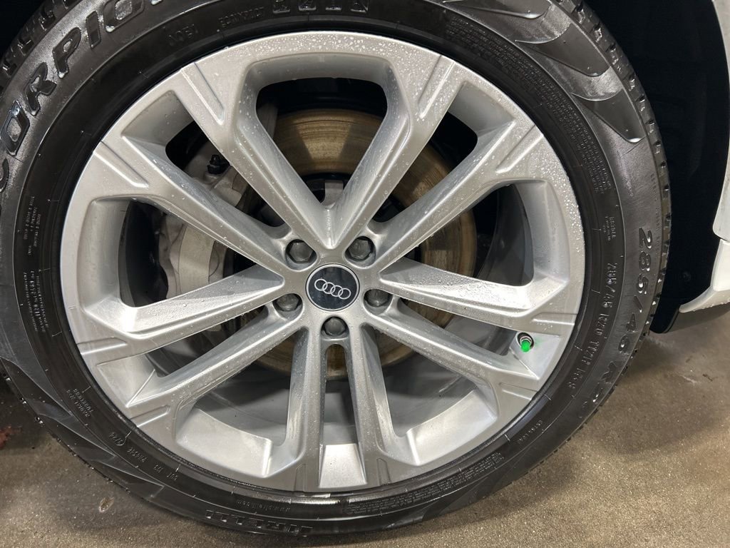 Used 2025 Audi Q7 3.0T Premium Plus image 9