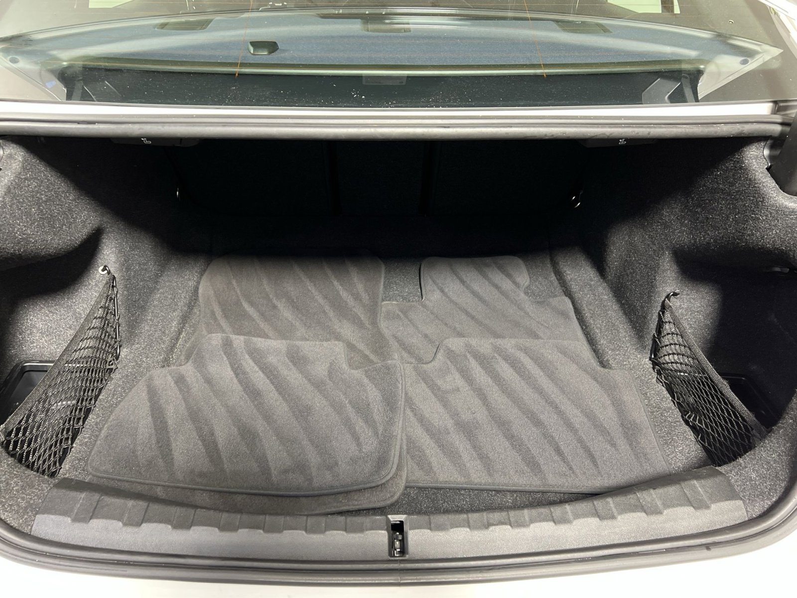 Used 2020 BMW 330i xDrive 330i xDrive w/ Driving Assistance Package image 26