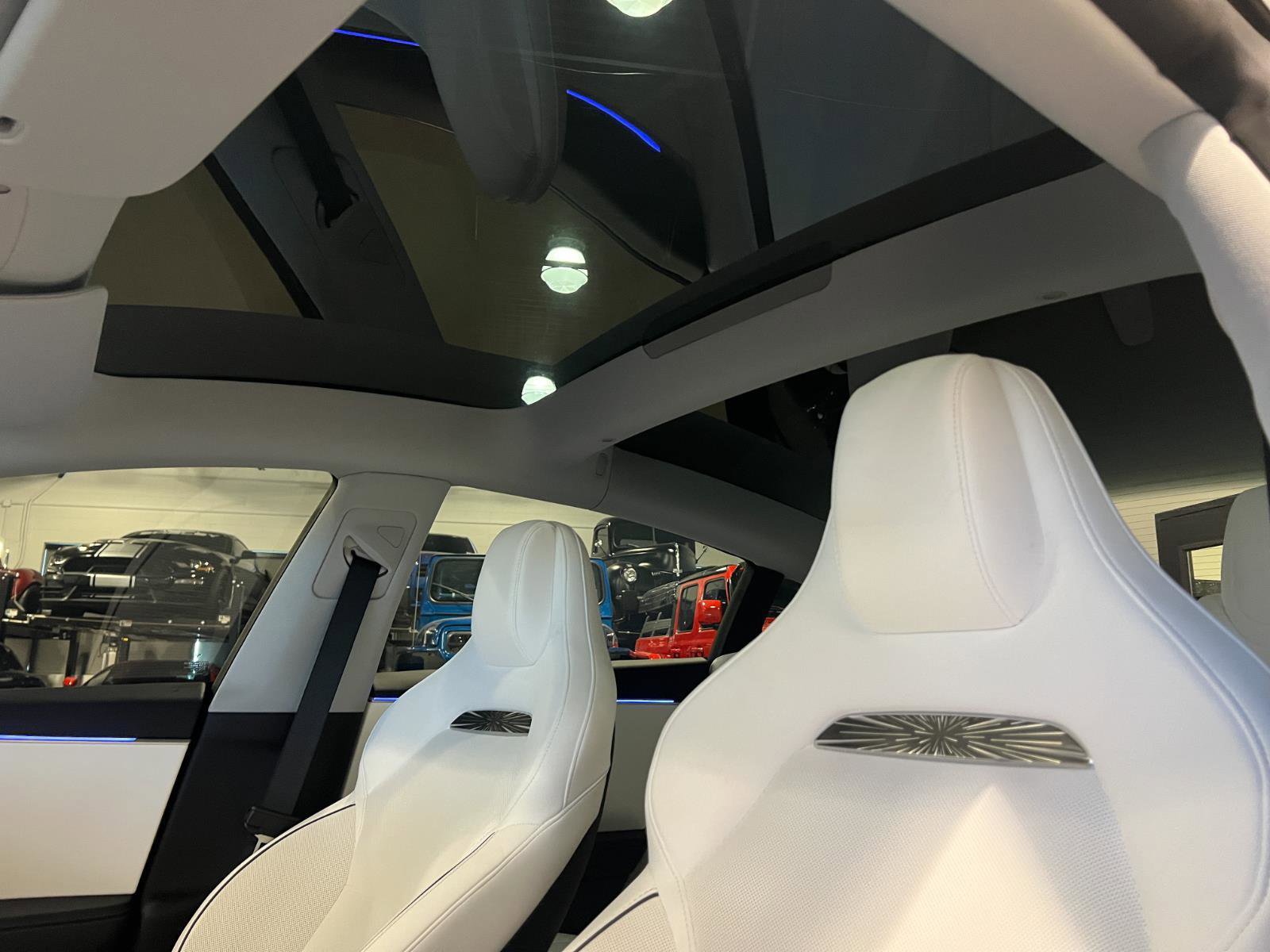 Used 2024 Tesla Model 3 Performance AWD/4WD image 23