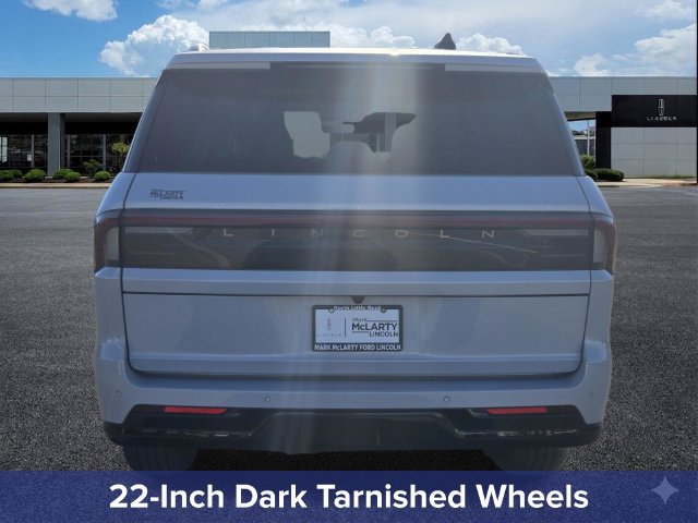 New 2026 Lincoln Navigator L Reserve AWD/4WD image 14