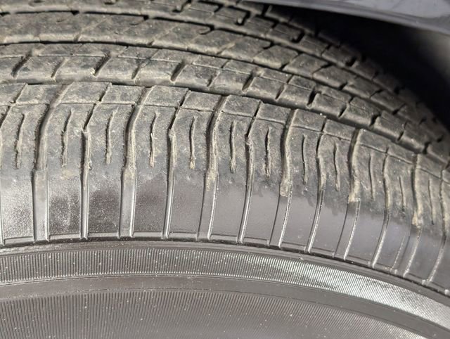 Used 2025 Chrysler Pacifica Select image 9