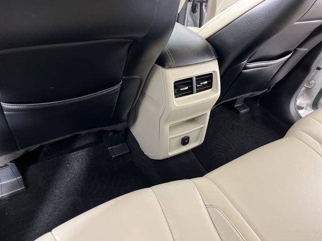 Used 2015 Ford Edge Titanium image 46