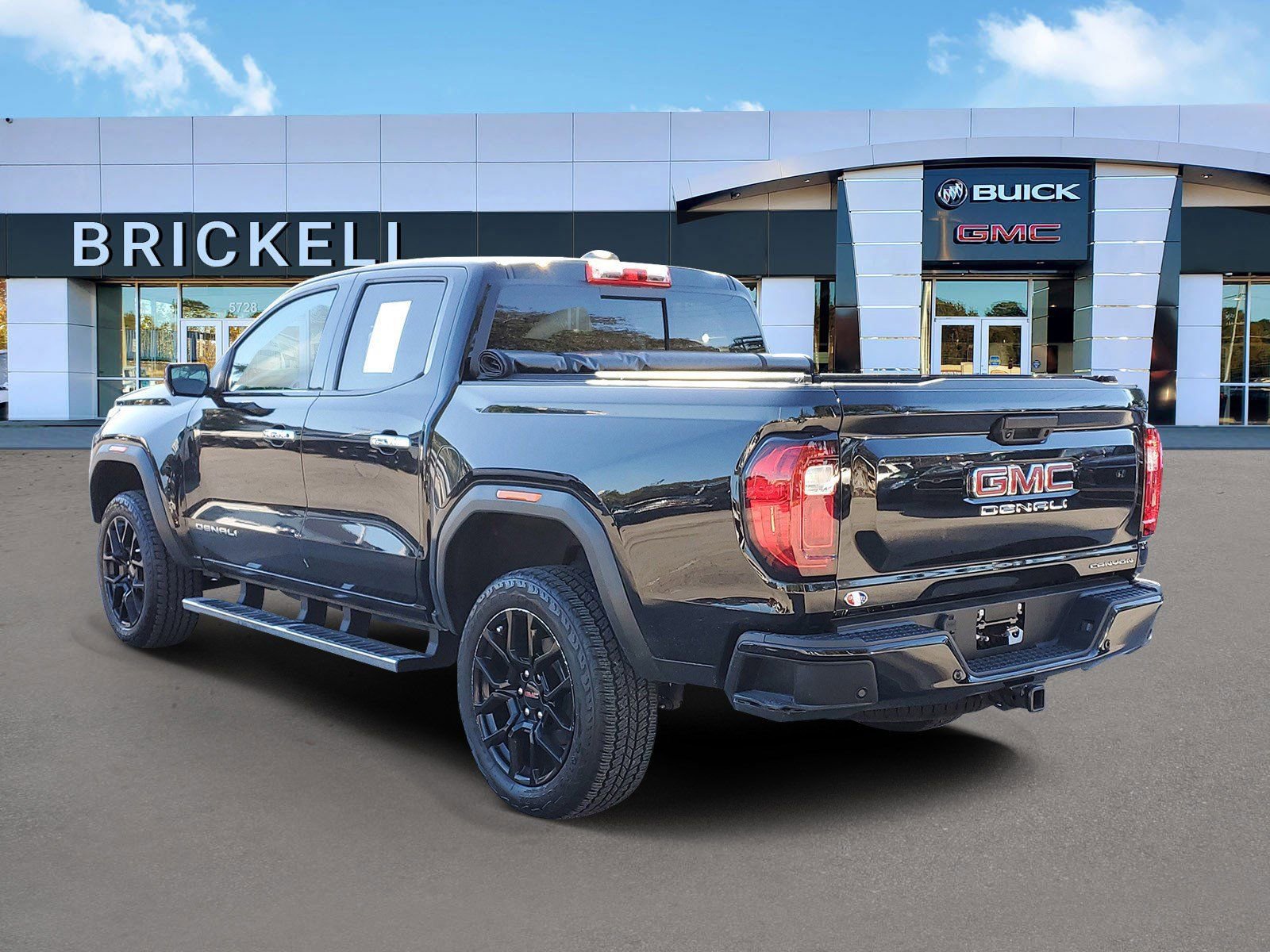 Used 2024 GMC Canyon Denali w/ LPO, Denali Black Edition image 4