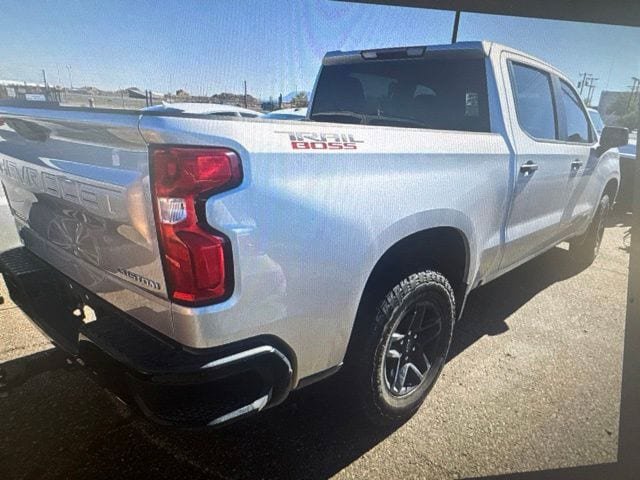 Used 2020 Chevrolet Silverado 1500 Custom Trail Boss w/ Custom Convenience Package AWD/4WD image 3