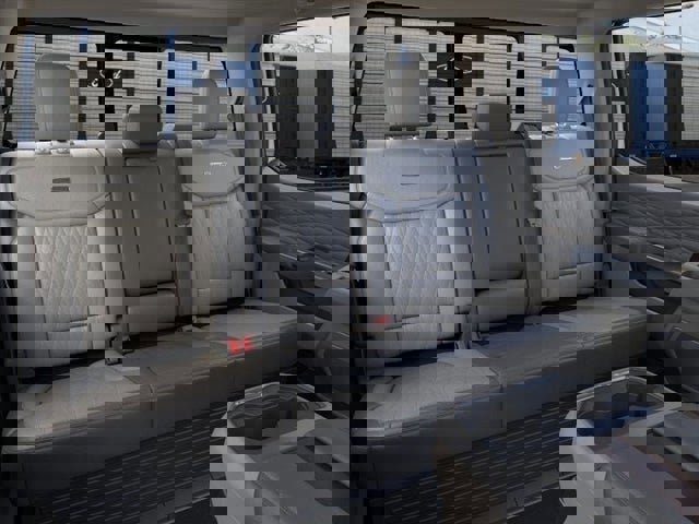 New 2026 Ford F350 4x4 Crew Cab DRW Super Duty image 99