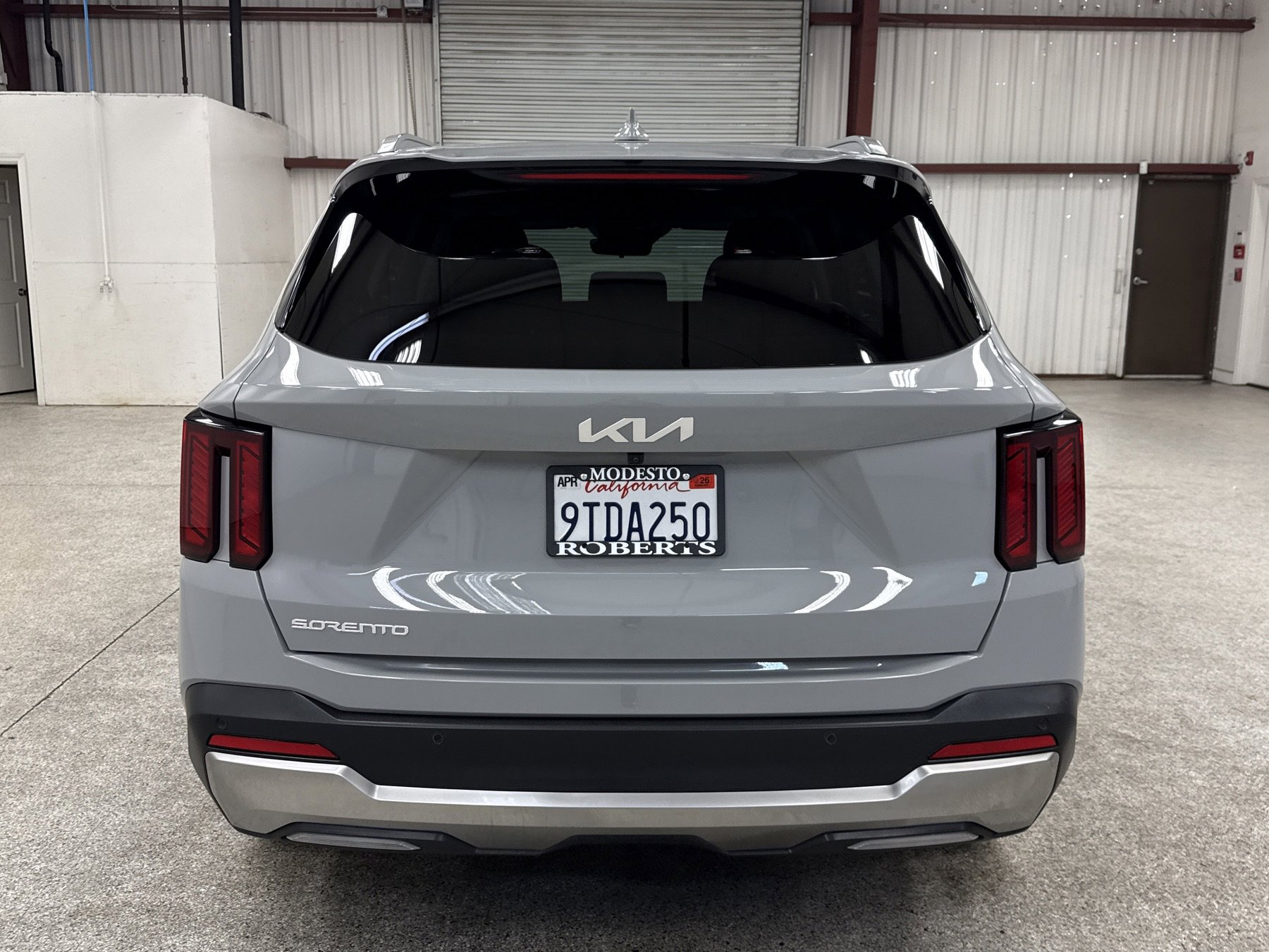Used 2025 Kia Sorento S w/ Panoramic Sunroof Package image 18