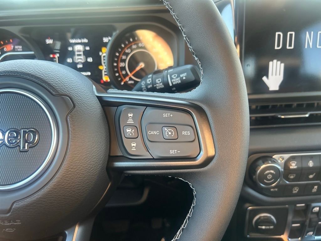 New 2026 Jeep Wrangler Unlimited Rubicon AWD/4WD image 17