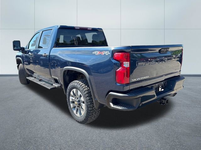Used 2022 Chevrolet Silverado 2500 Custom w/ Custom Convenience Package AWD/4WD image 2