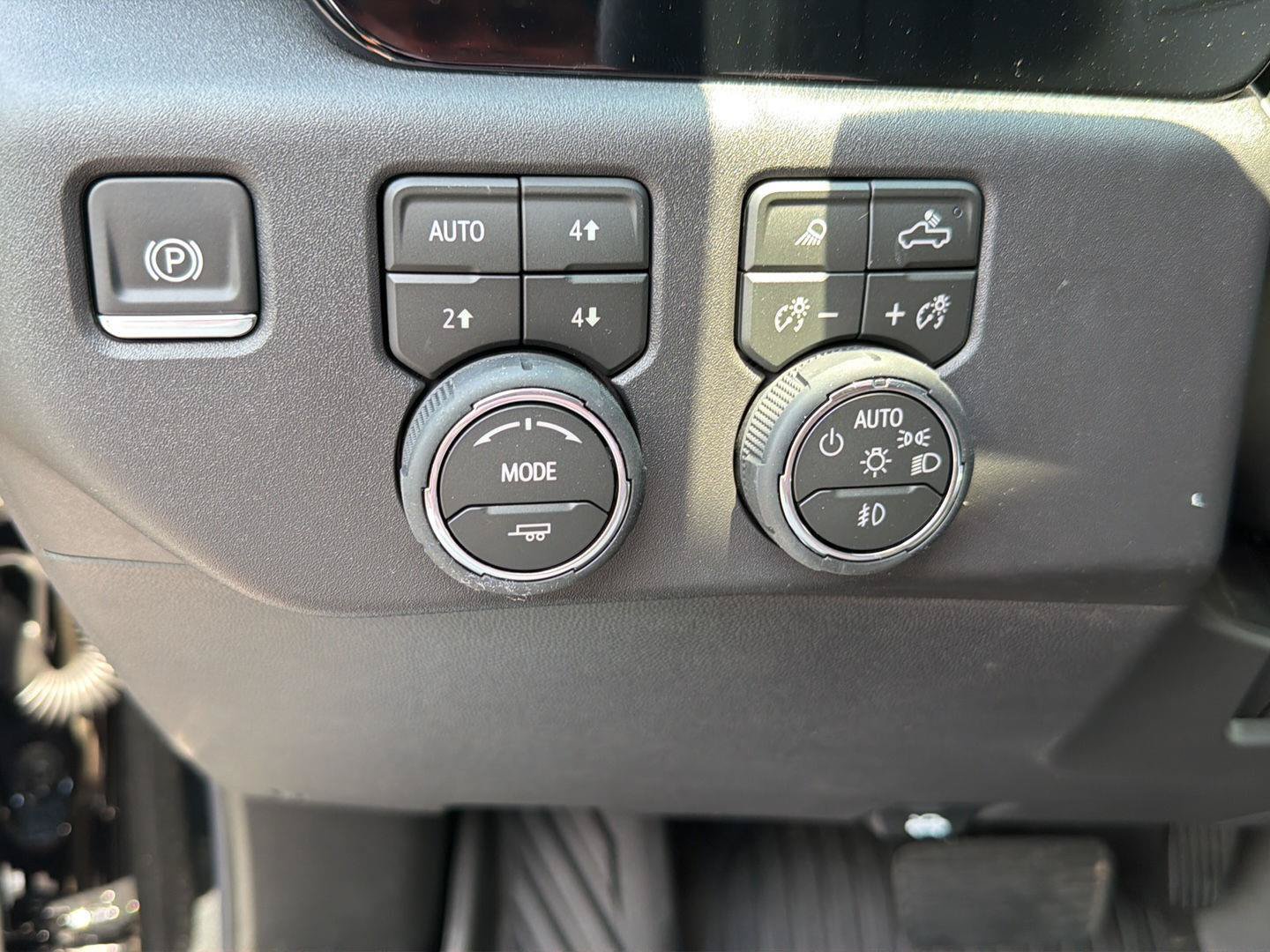 New 2026 Chevrolet Silverado 1500 LT Trail Boss w/ LT Trail Boss Premium Package AWD/4WD image 19