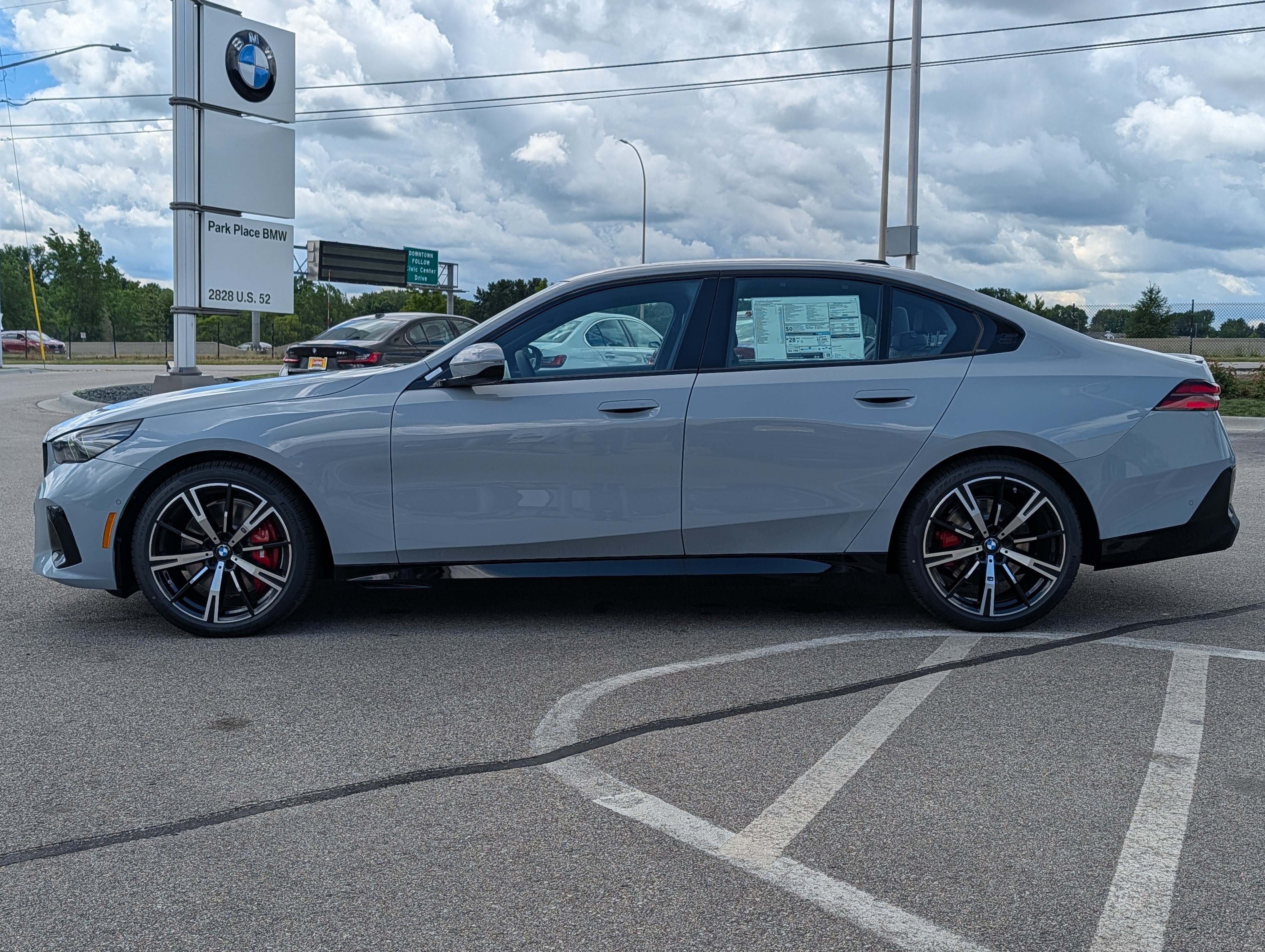 New 2027 BMW 540i xDrive w/ Executive Package AWD/4WD image 3