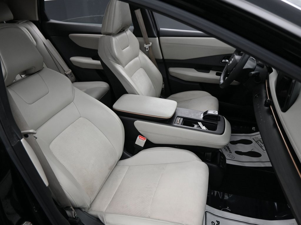 Used 2023 Nissan Ariya EMPOWER+ image 37