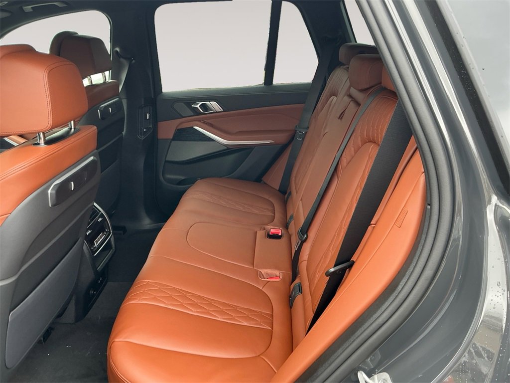 New 2026 BMW X5 xDrive40i w/ M Sport Package image 13