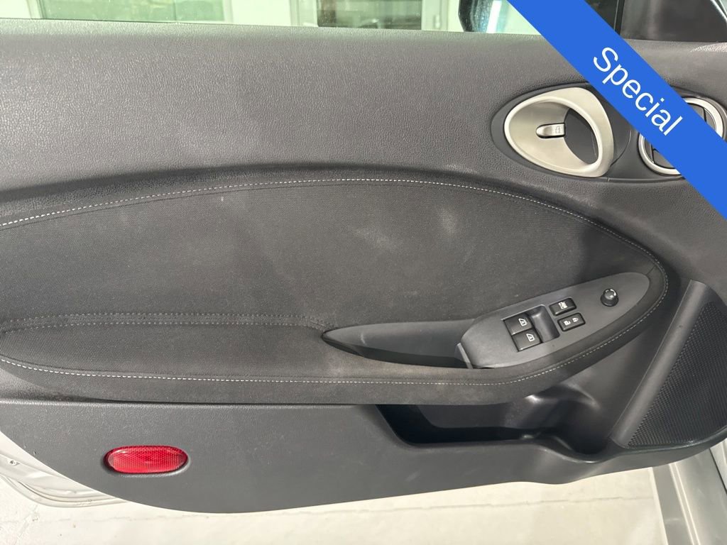 Used 2012 Nissan 370Z Touring w/ Sport Pkg RWD image 17