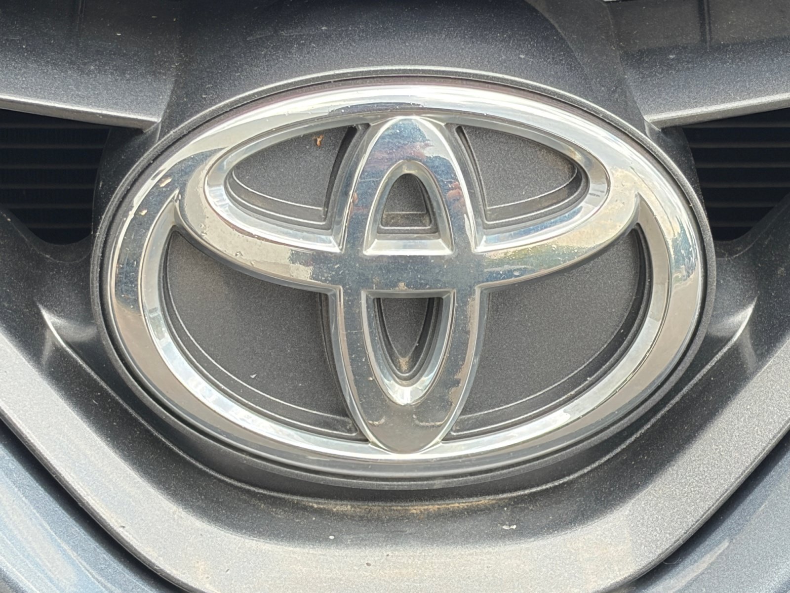 Used 2016 Toyota Corolla LE FWD image 31
