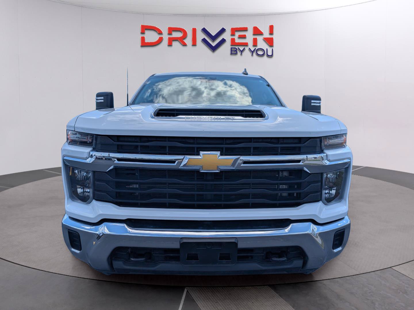 Used 2024 Chevrolet Silverado 2500 LT AWD/4WD image 8