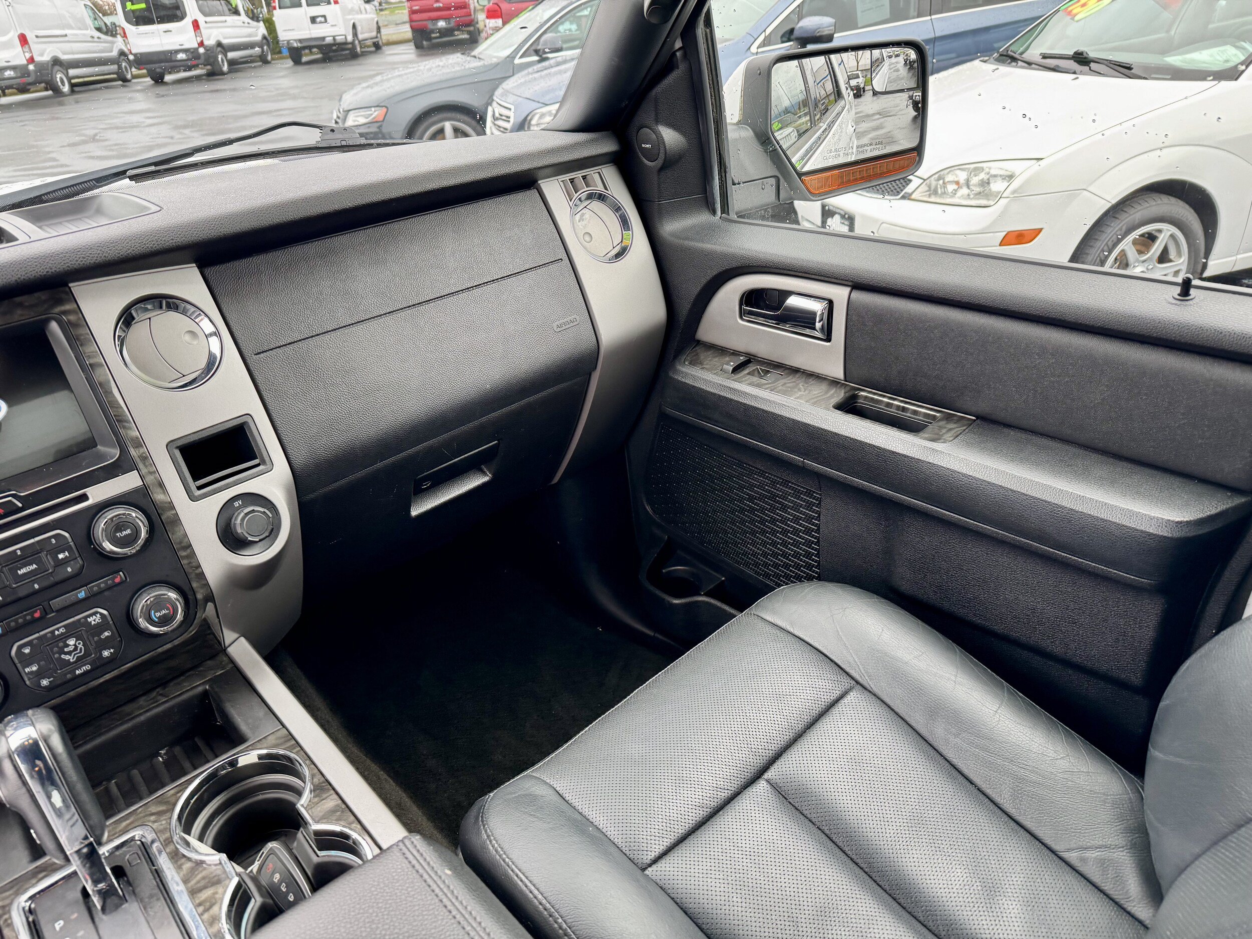 Used 2017 Ford Expedition Limited AWD/4WD image 20