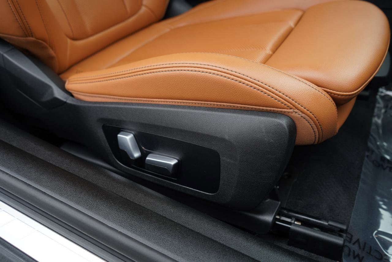 Used 2023 BMW 440i xDrive Convertible w/ Premium Package AWD/4WD image 54