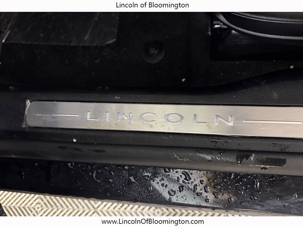 New 2025 Lincoln Corsair Reserve w/ Equipment Group 202A image 34