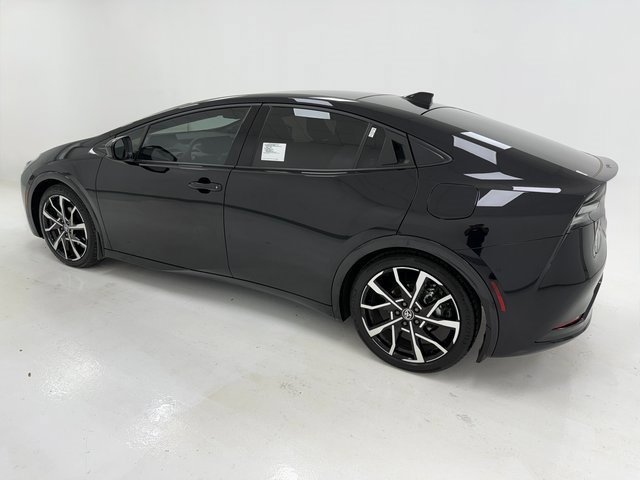 Used 2025 Toyota Prius Plug-In Hybrid w/ Limited Premium Package image 37