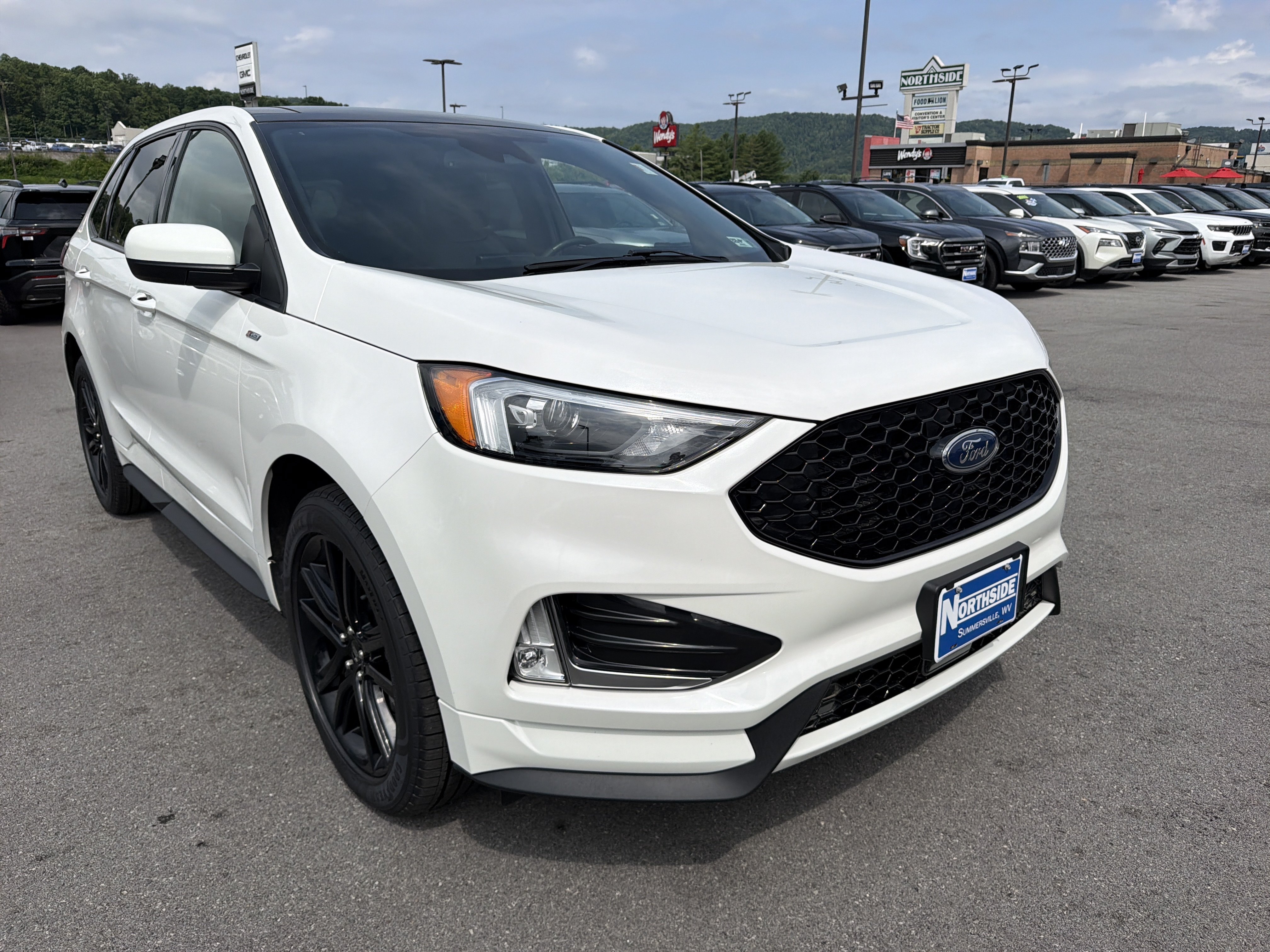 Used 2023 Ford Edge ST-Line AWD/4WD image 3