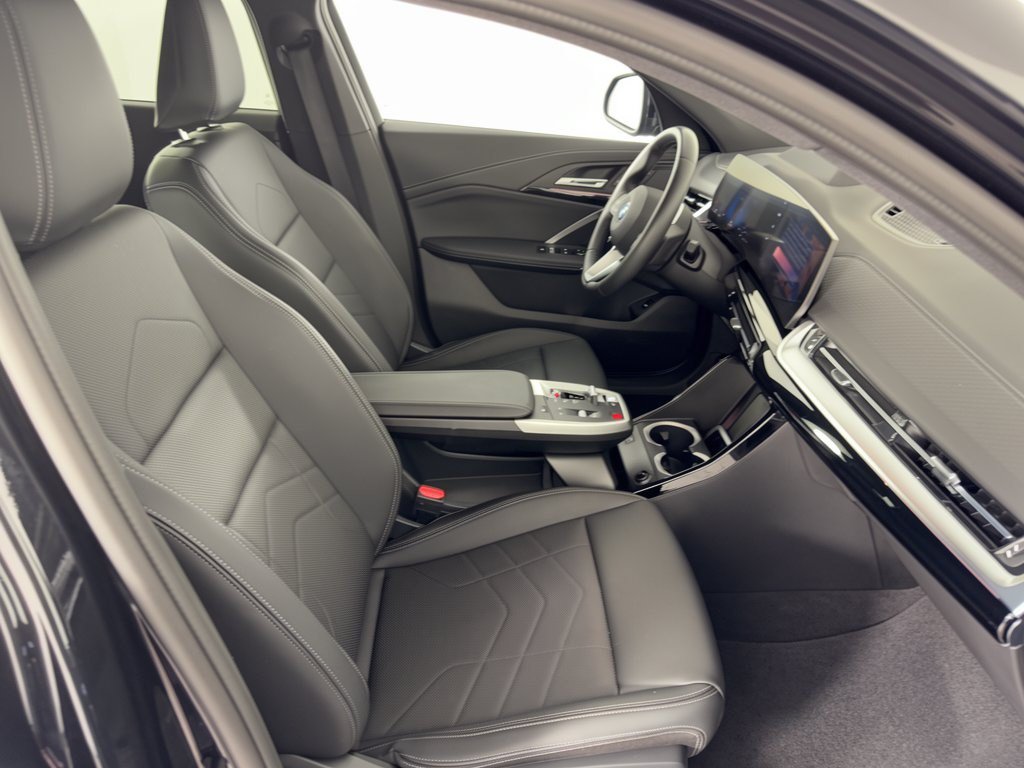 Certified 2026 BMW X2 xDrive28i AWD/4WD image 30