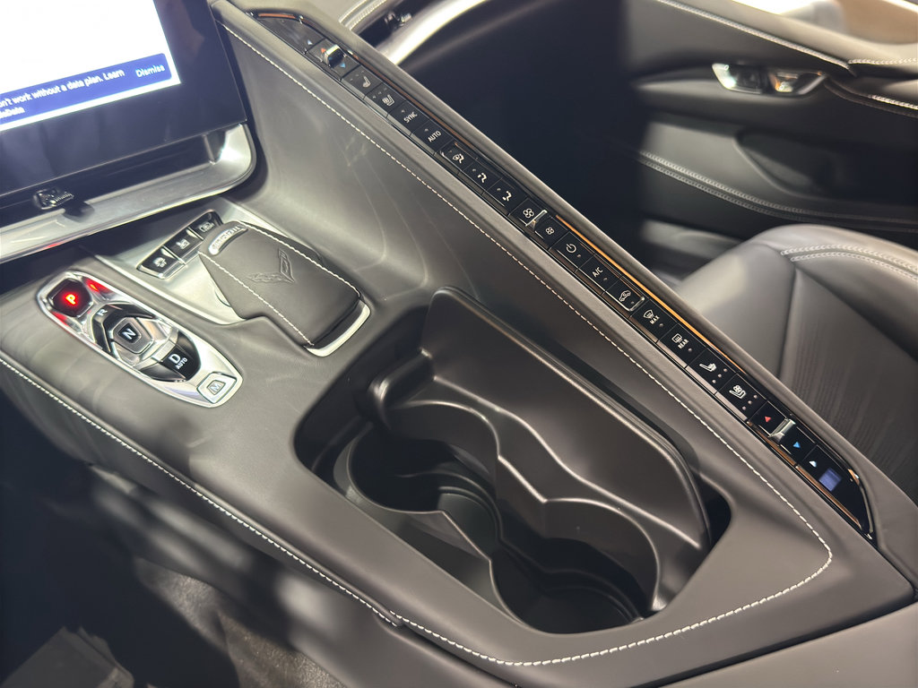 Used 2024 Chevrolet Corvette Stingray Premium Cpe w/ Z51 Performance Package image 26