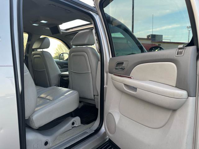 Used 2007 Chevrolet Avalanche LTZ w/ LTZ Preferred Equipment Group AWD/4WD image 17