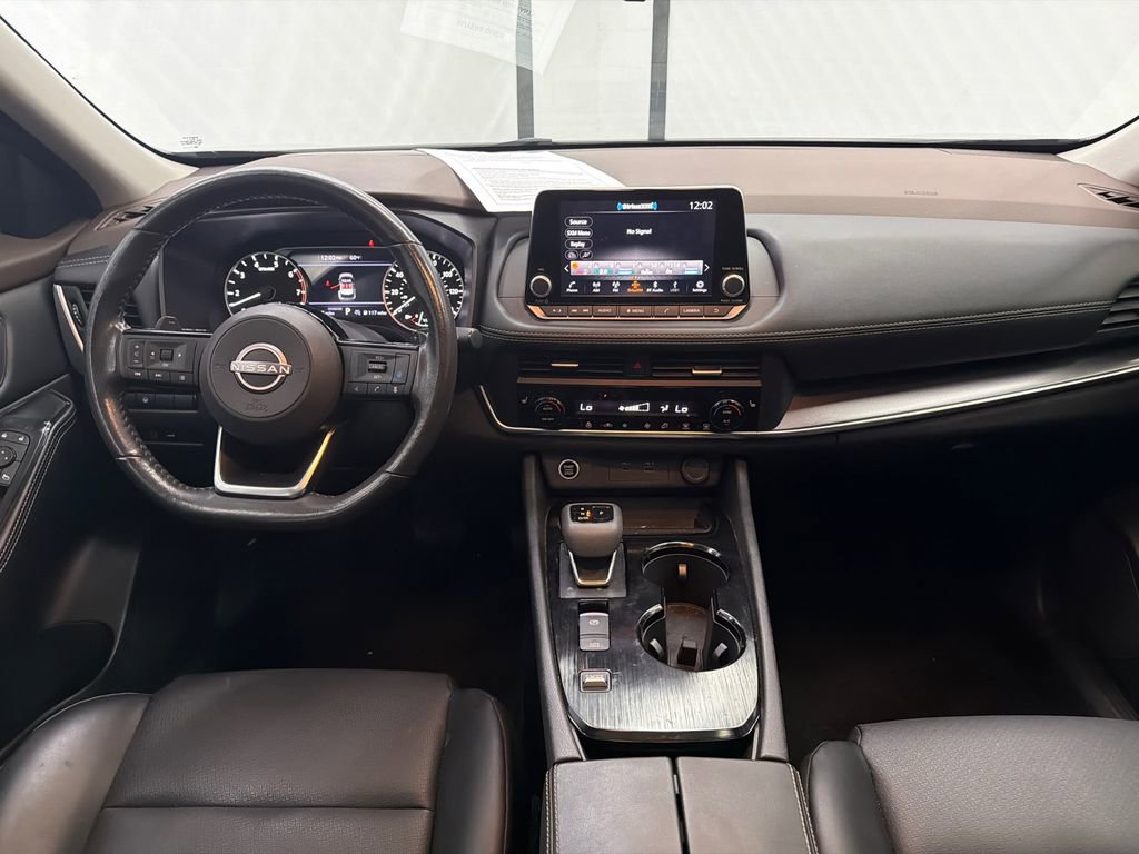 Used 2023 Nissan Rogue SV w/ SV Premium B Package image 24