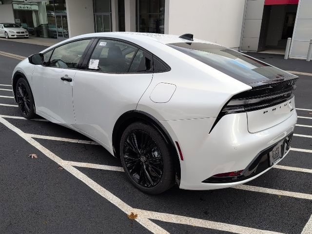 New 2026 Toyota Prius Plug-In Hybrid FWD image 9