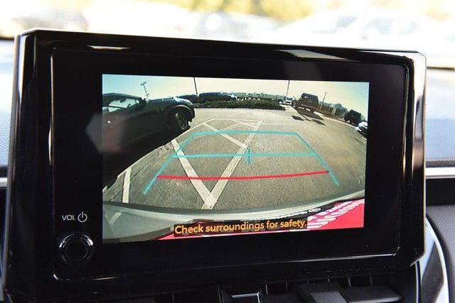 Used 2025 Toyota Corolla Cross LE image 13