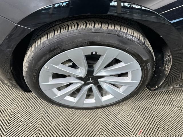 Used 2023 Tesla Model 3 Standard Range image 10