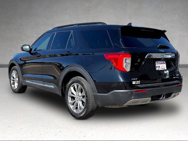 Certified 2023 Ford Explorer XLT w/ Equipment Group 202A AWD/4WD image 9