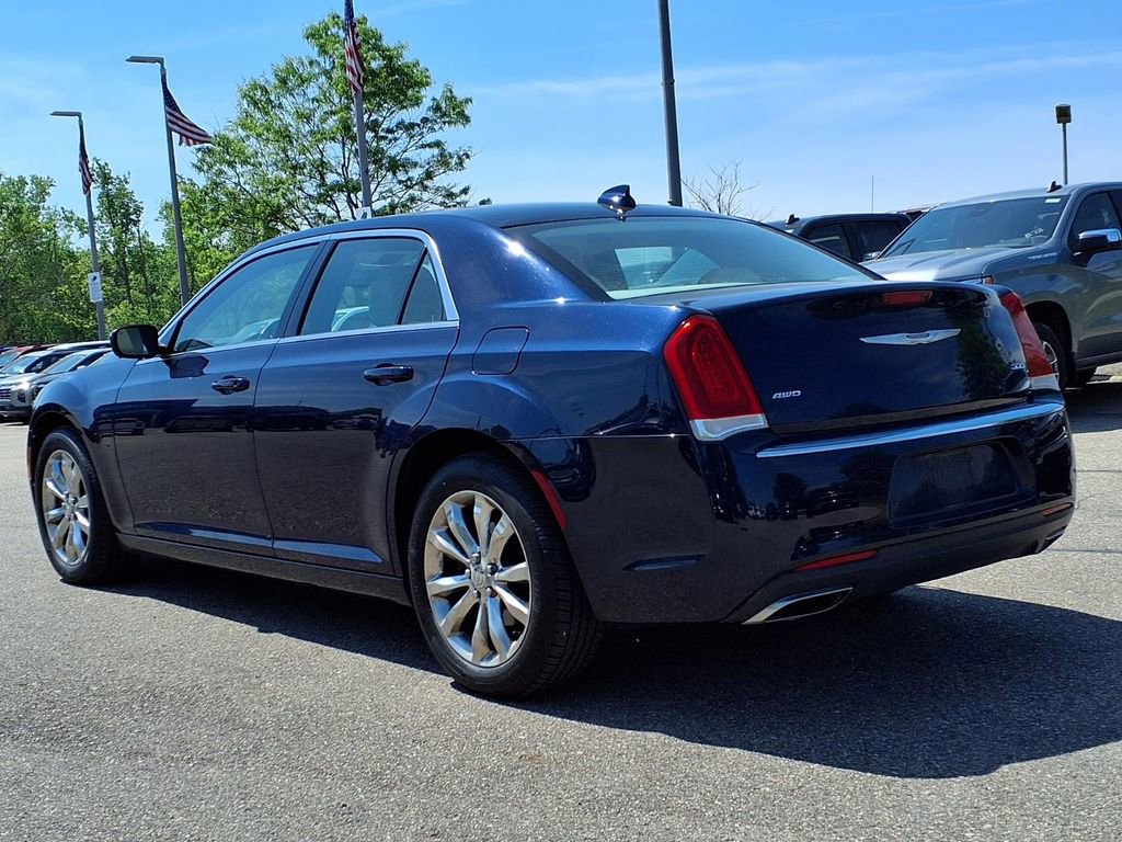Used 2016 Chrysler 300 Limited AWD/4WD image 4