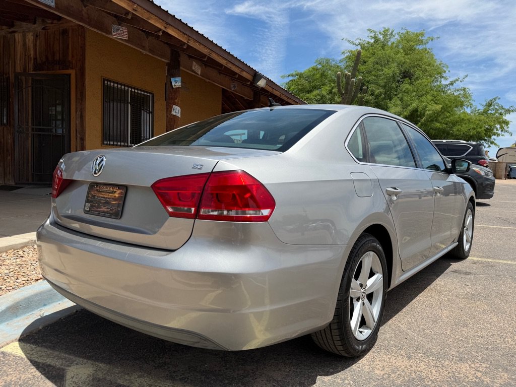 Used 2013 Volkswagen Passat 2.5 SE FWD image 7
