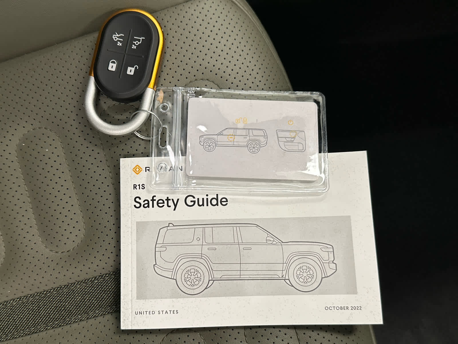 Used 2024 Rivian R1S Adventure image 41