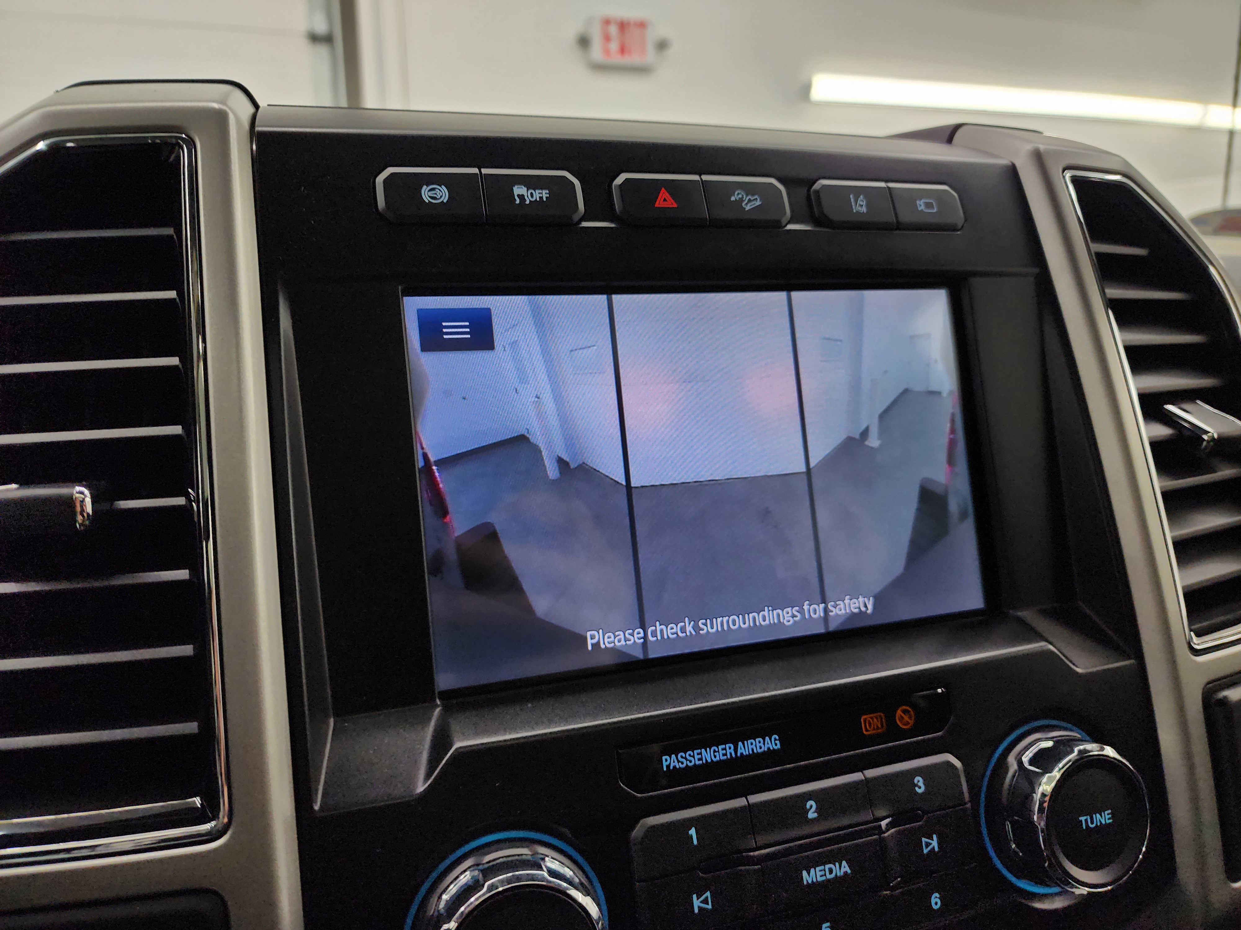 Used 2020 Ford F350 Lariat w/ Lariat Ultimate Package image 20