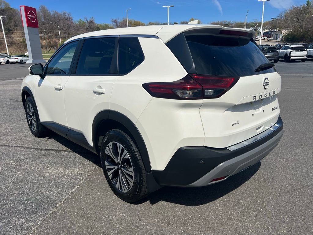 Used 2023 Nissan Rogue SV image 5