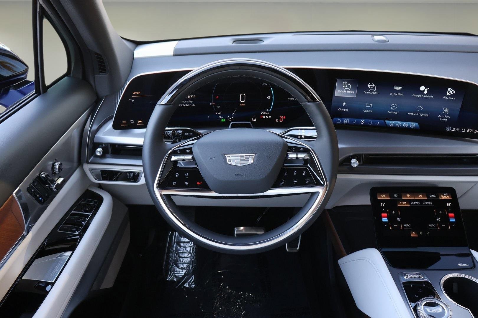 New 2026 Cadillac Vistiq Sport w/ LPO, Floor Liner Package image 16