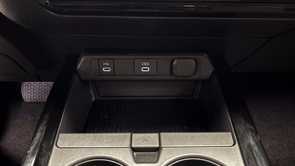 Certified 2023 Toyota Prius Prime FWD image 26