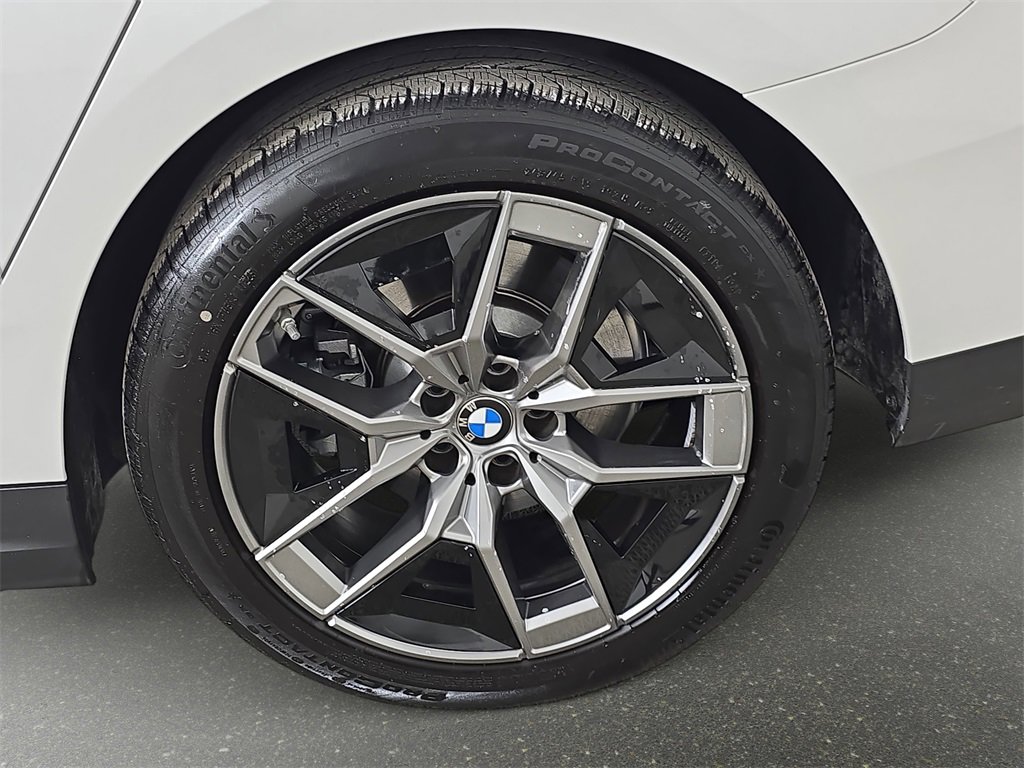 Used 2026 BMW 530i xDrive w/ Premium Package image 38