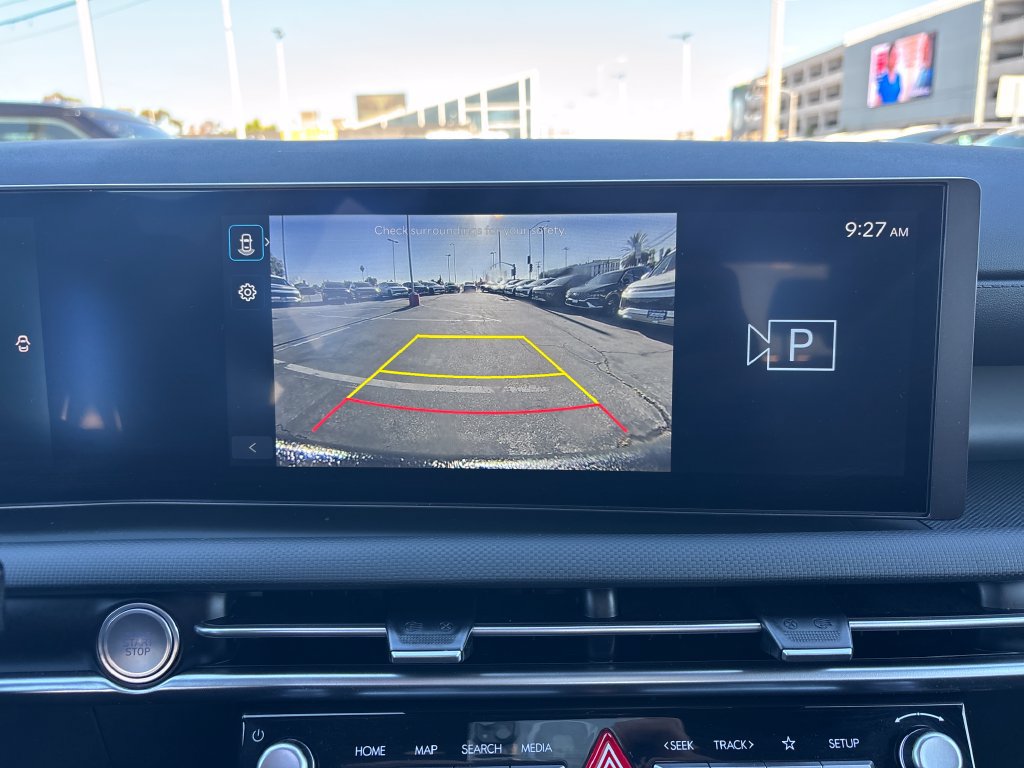 Used 2025 Hyundai Santa Cruz SE AWD/4WD image 19