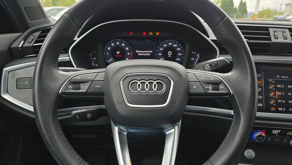 Used 2020 Audi Q3 2.0T Premium Plus w/ Premium Plus Package AWD/4WD image 27